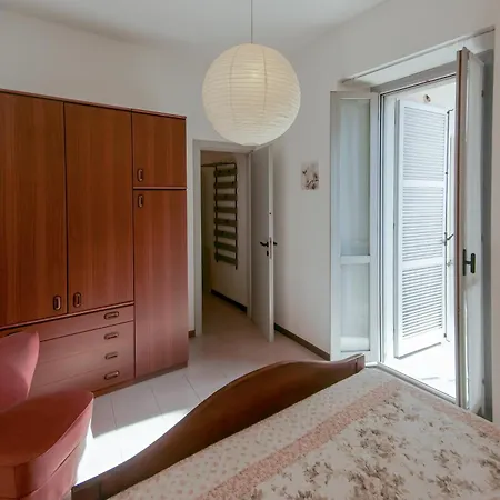 Casa Dei Poeti Carducci - Two-room For 4 People Lejlighed *